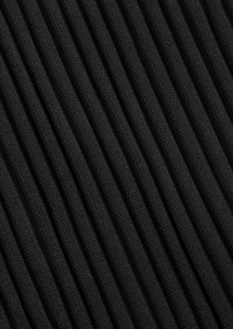 BLACK PLEATED SUMMER SET